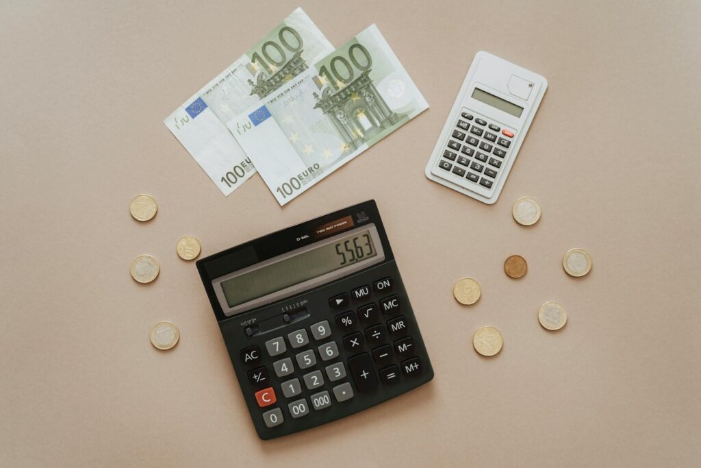 Cómo organizar tu contabilidad para evitar sorpresas en la Declaración de la Renta- Asesoría para Autónomos en Madrid - Taxa Asesores